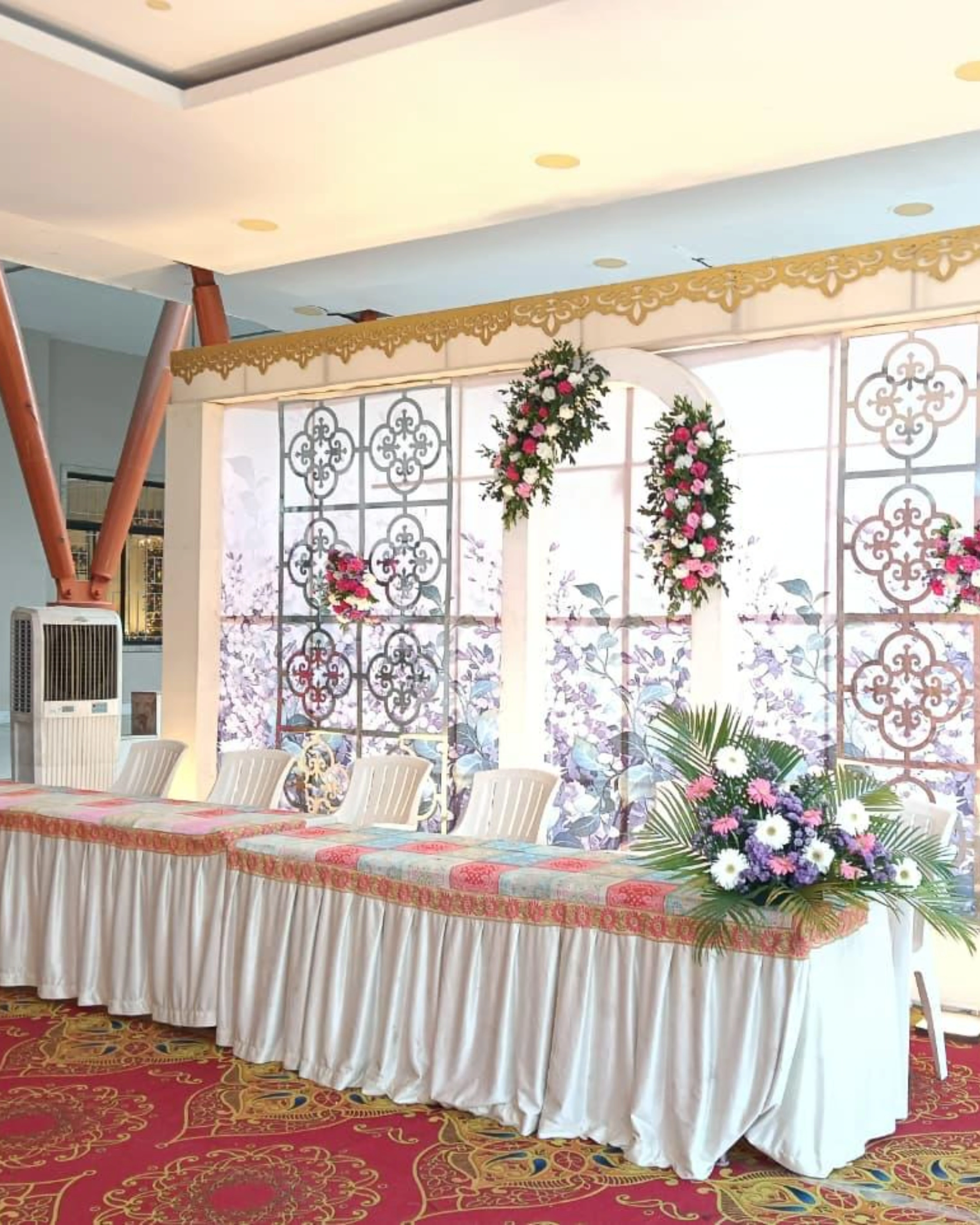 Wedding reception decoration