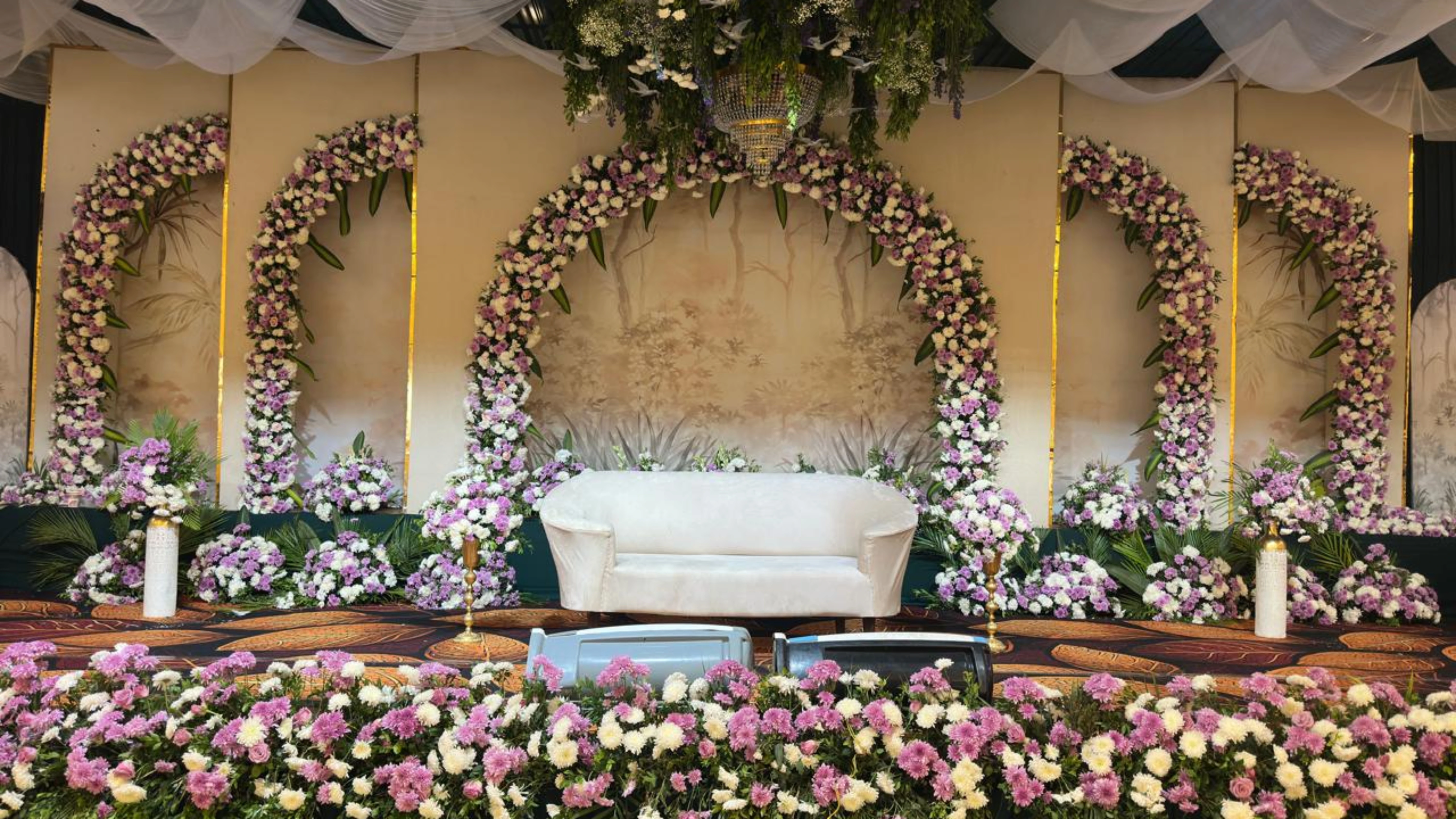 Elegant wedding stage decoration by Sri Garuda Decorators