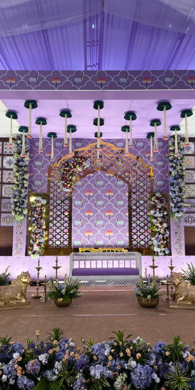 Reception couple seating area